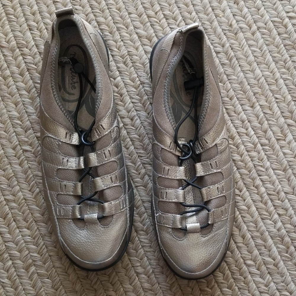 Nurture size 7 shoes